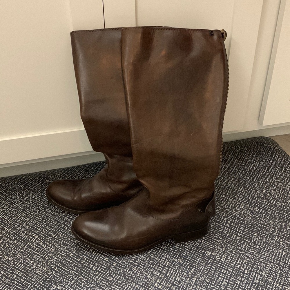 Frye dark brown riding boots. size 9